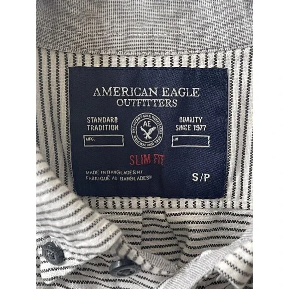 American Eagle Slim Fit White w/ Black Stripes Button-Front L/S Shirt S/P VGC - Picture 11 of 12